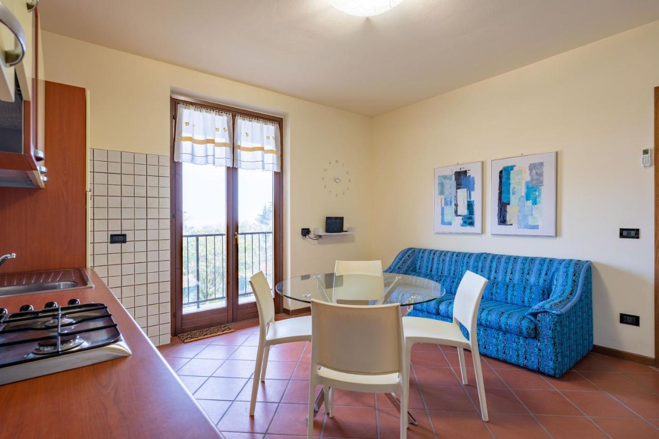 Pool - Marge Apartment - By Host4U بادينغي سول غاردا المظهر الخارجي الصورة